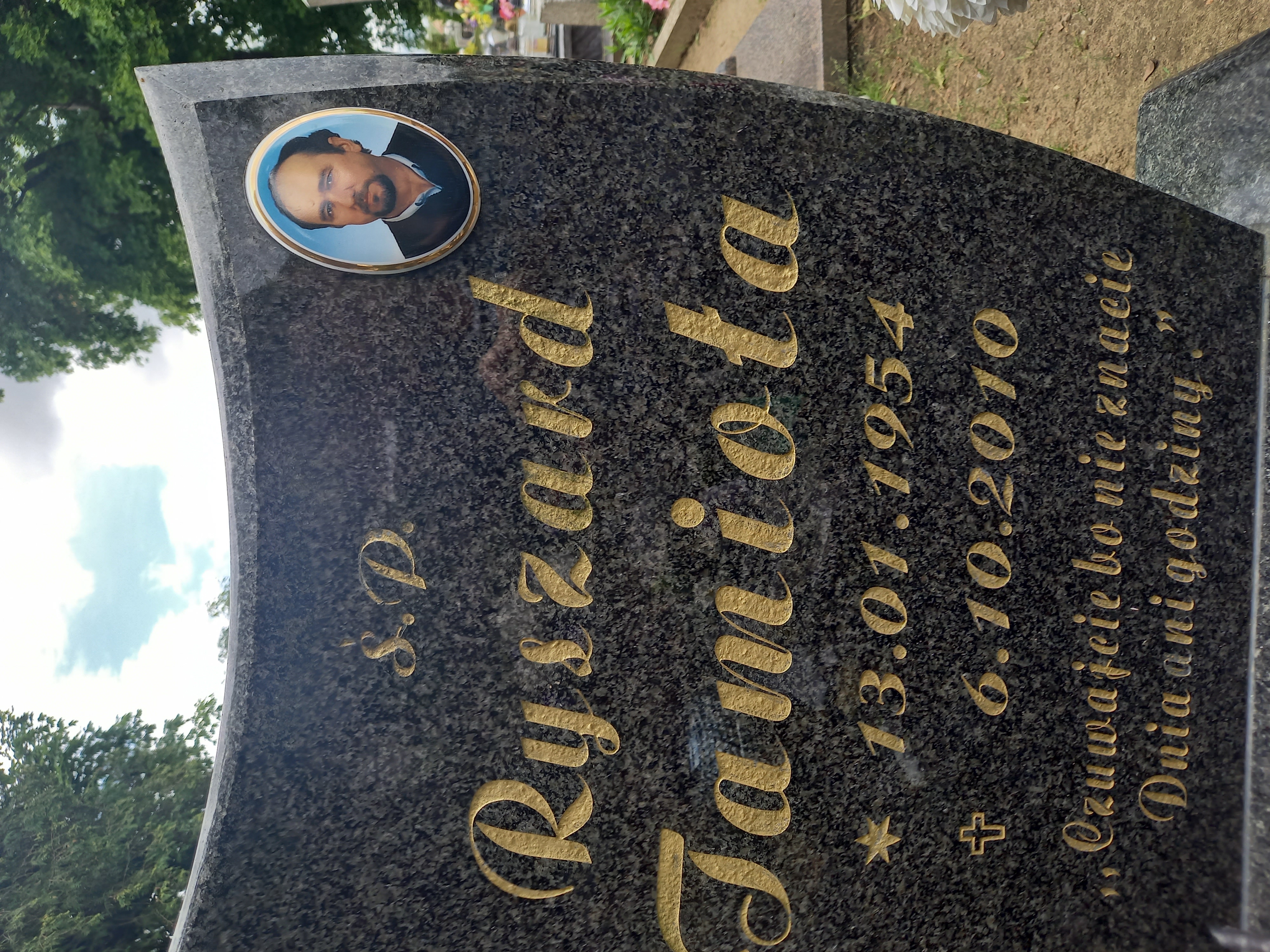 Grób Ryszard Tamioła